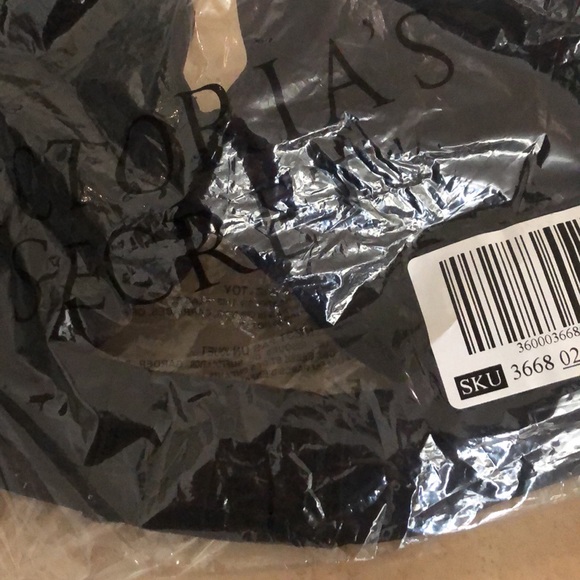 Vitoria’s Secret Bra - Picture 3 of 3